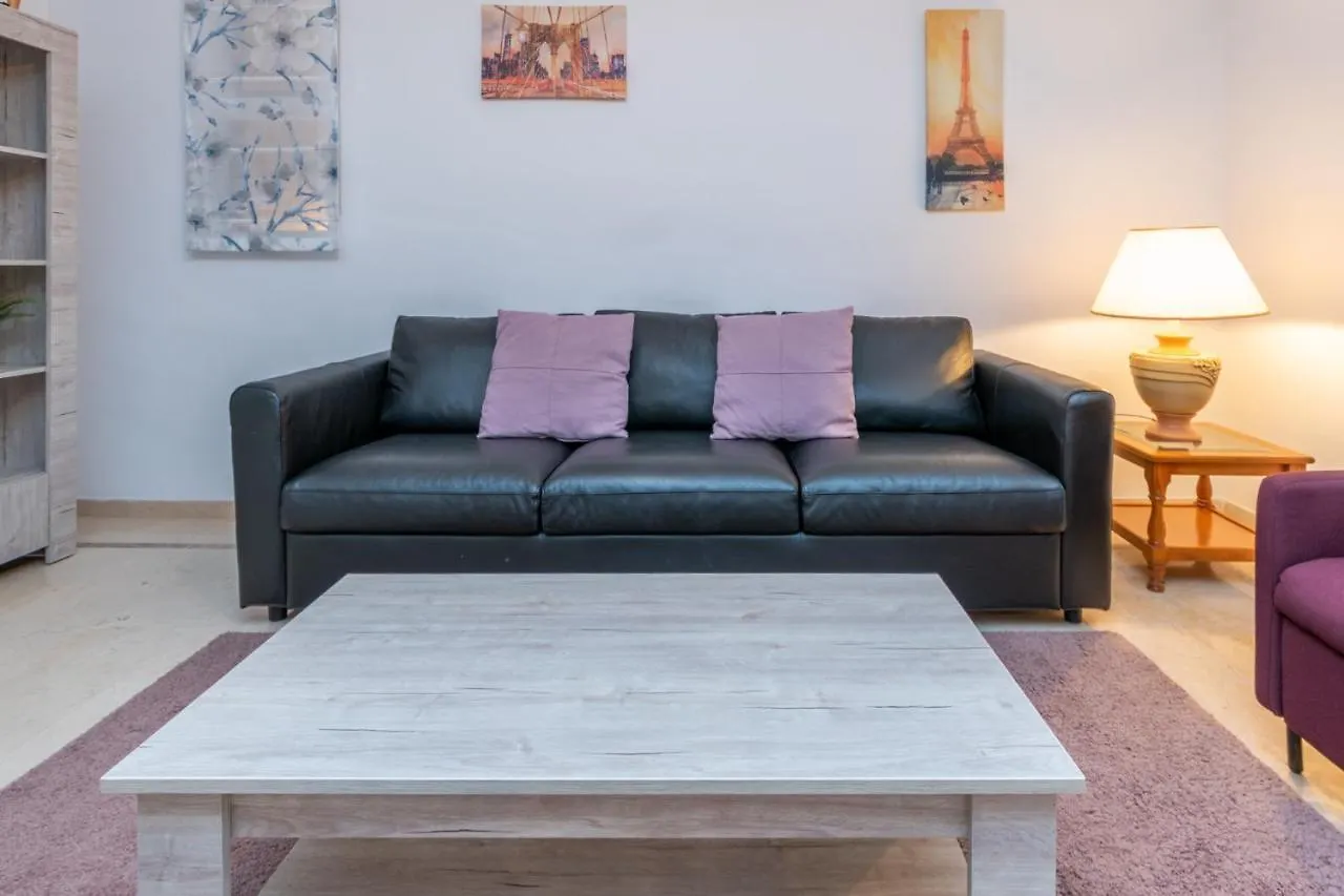 2Br Urban Getaway - Good Wifi, Swimming Pool Apartment Fuengirola 0*,